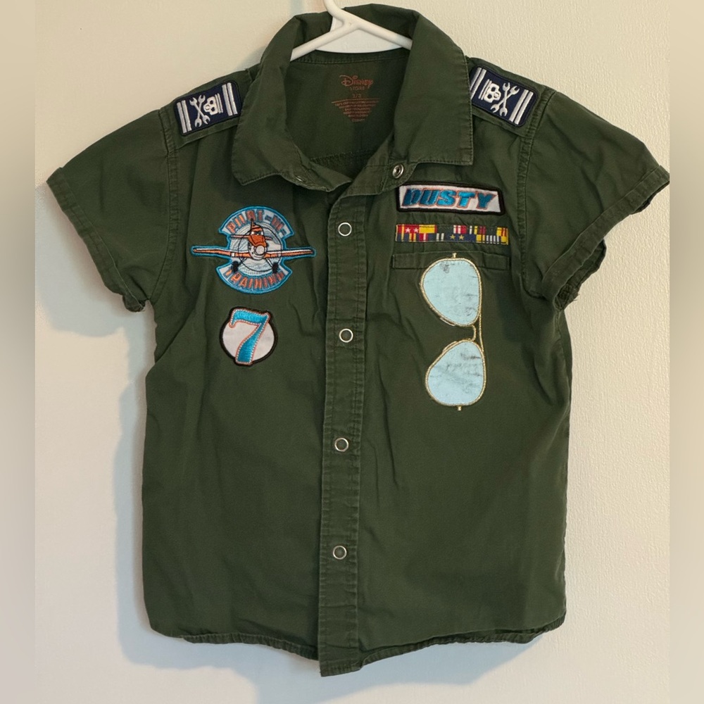 Disney Store Dusty (from Cars movie) shirt size 2T / 3T